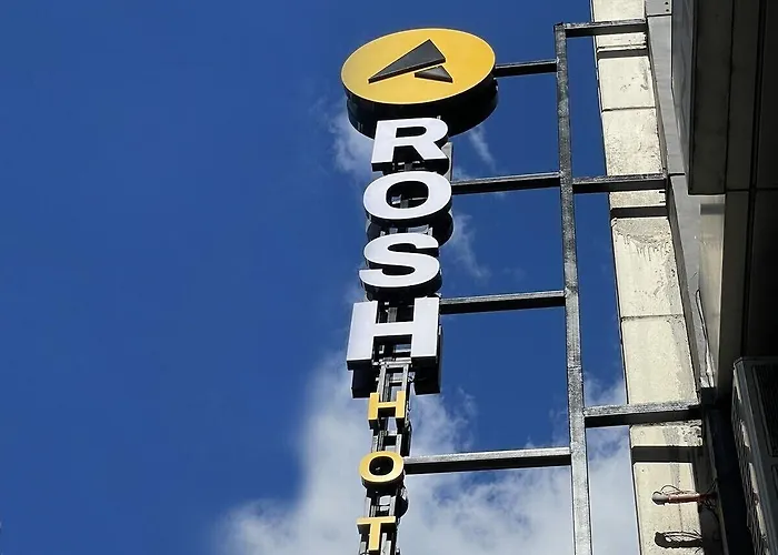 Rosh Hotel