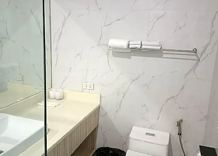 Rosh Hotel 3*